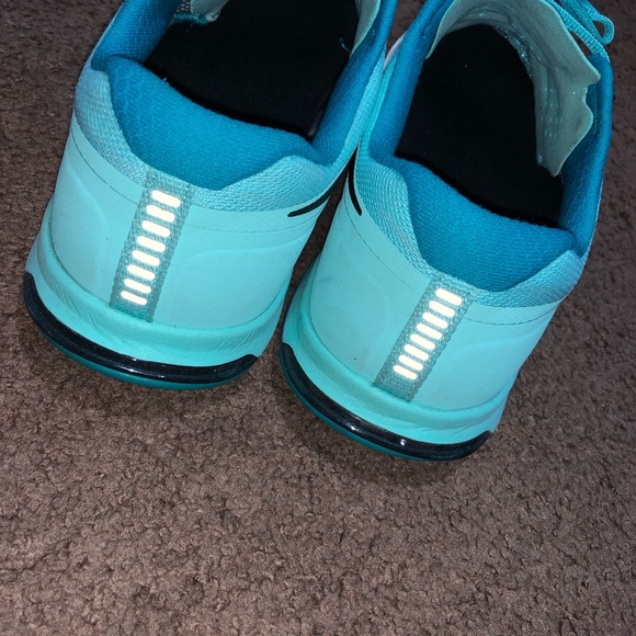 Women Nike metcons - Picture 4 of 4